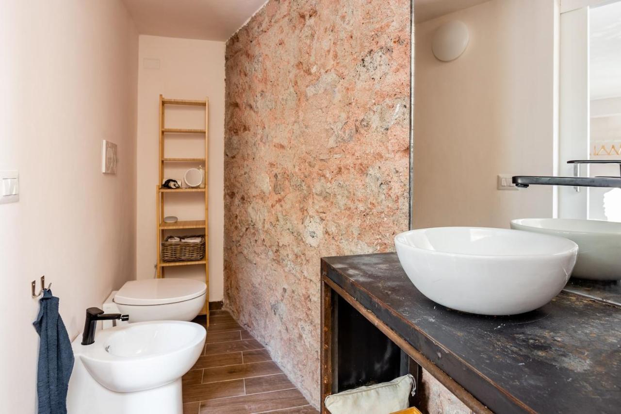 Home Rising Sun - Rooms With Private Bathrooms Catania Exterior photo