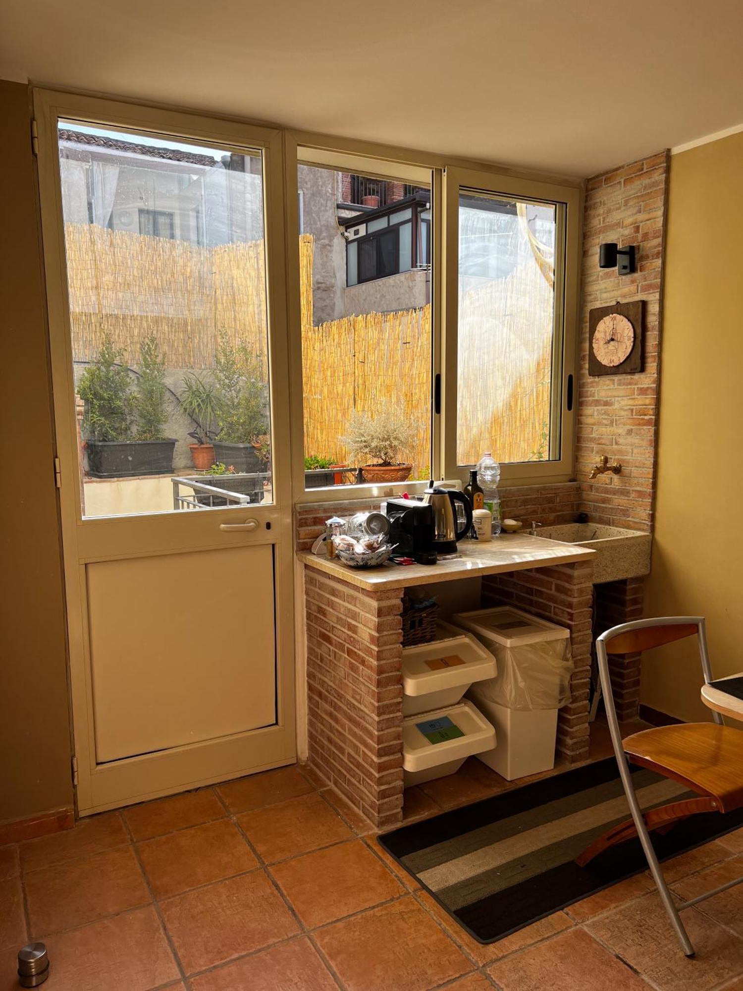 Home Rising Sun - Rooms With Private Bathrooms Catania Exterior photo
