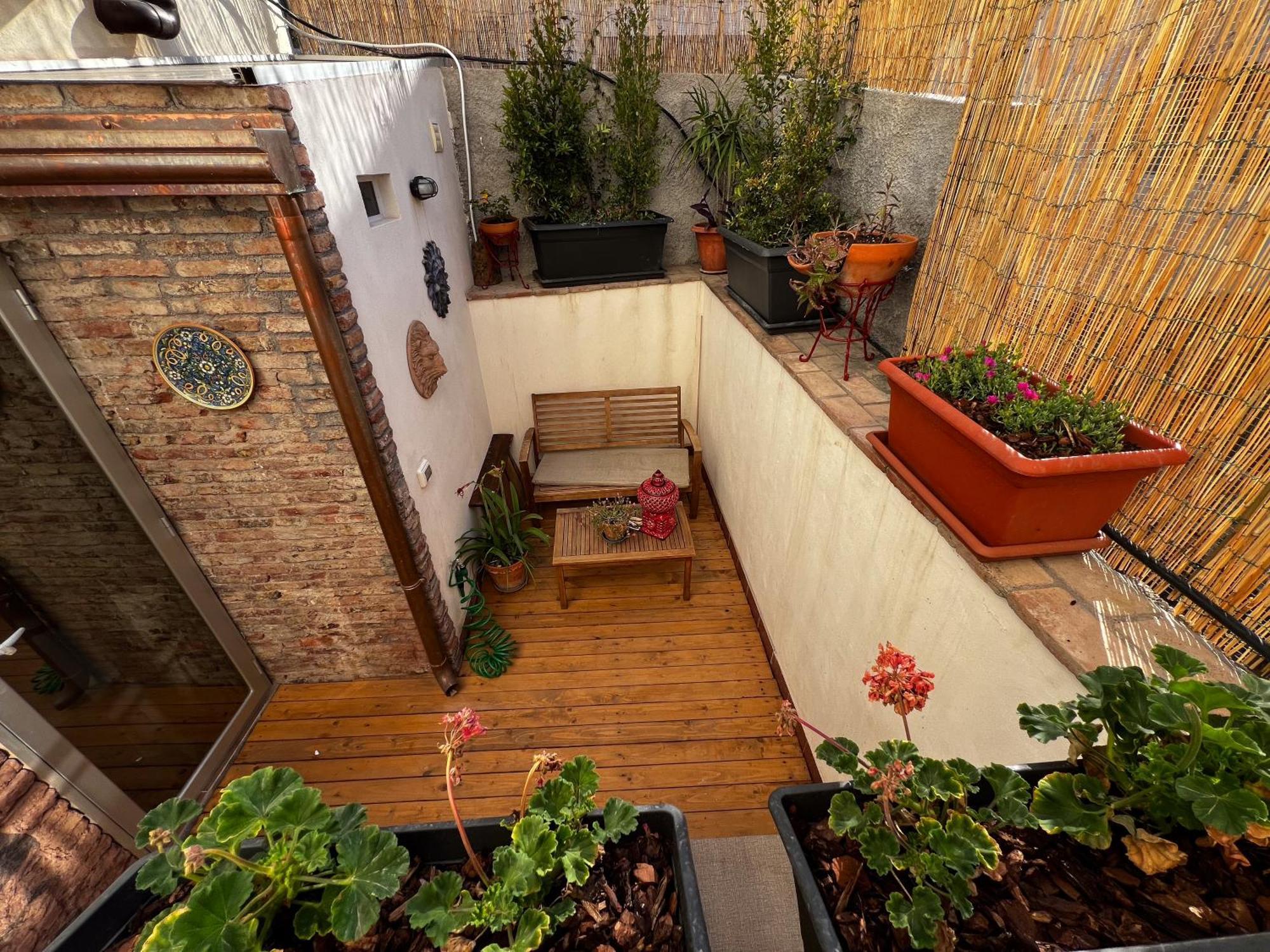 Home Rising Sun - Rooms With Private Bathrooms Catania Exterior photo